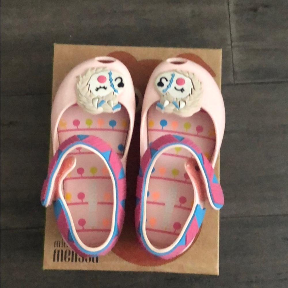 Mini Melissa Alpaca size 8